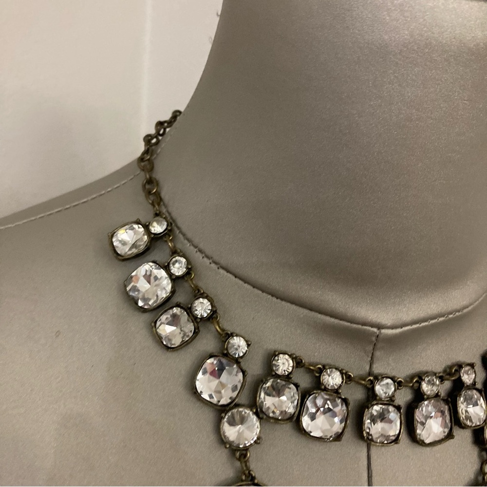 VGUC rhinestone and antique gold tone statement necklace Unbranded - Picture 3 of 6